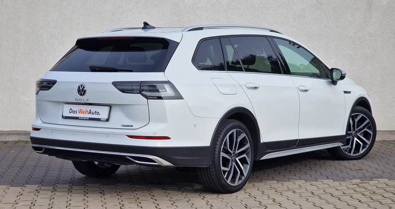 Volkswagen Golf cena 154900 przebieg: 40628, rok produkcji 2021 z Brzozów małe 667
